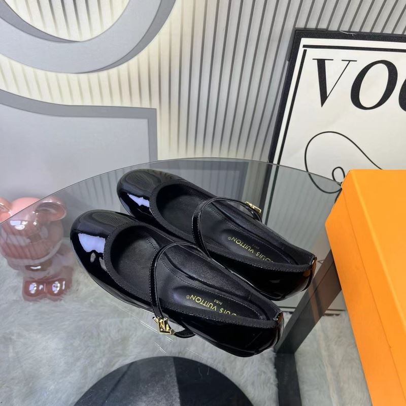 Louis Vuitton Flat Shoes